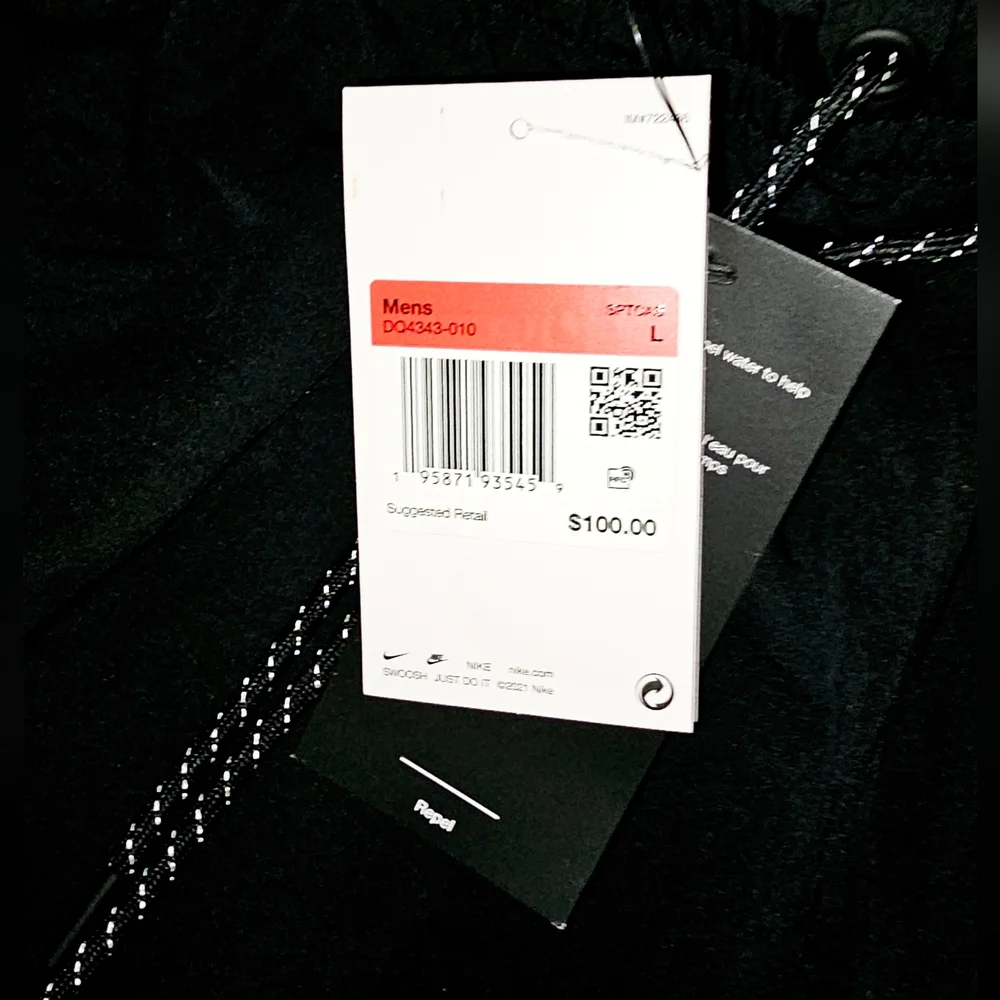 New Nike standard fit tapered leg regular length joggers/pants, size Large - Picture 6 of 7